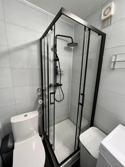 Ruhiges Und Klimatisiertes Apartment Stuttgart Luaran gambar