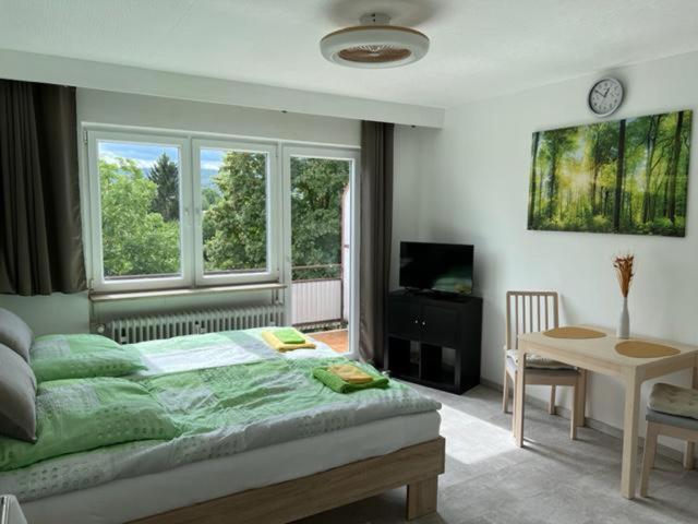 Ruhiges Und Klimatisiertes Apartment Stuttgart Luaran gambar