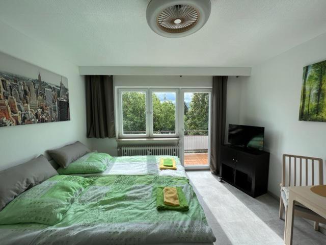 Ruhiges Und Klimatisiertes Apartment Stuttgart Luaran gambar